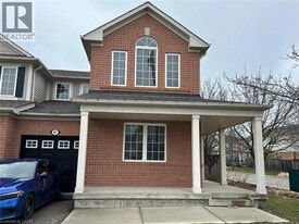 47 Garth Massey Dr in Cambridge, ON - Building Photo