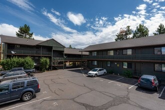 Affordable units walking distance to the Lake and across from the Meadow in Stateline, NV - Building Photo - Interior Photo