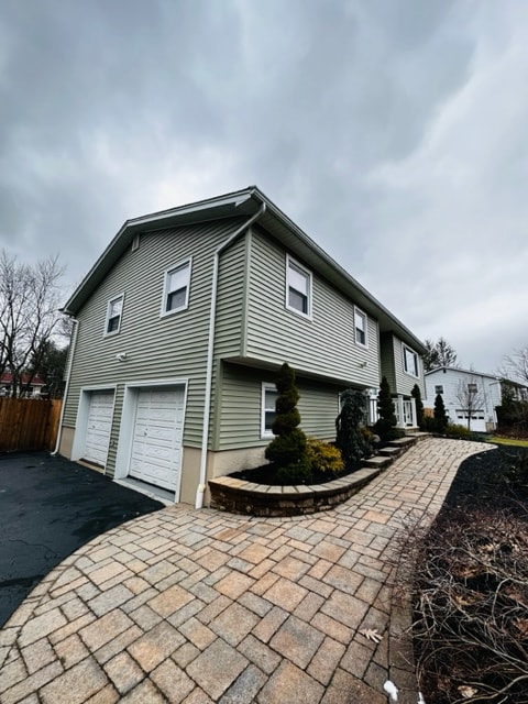 203 Pineview Ave in Bardonia, NY - Building Photo - Building Photo