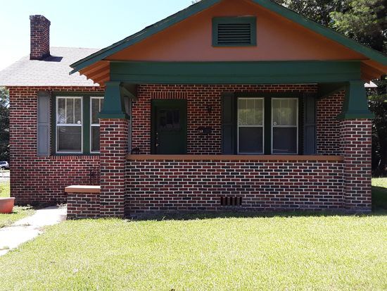 property at 703 Pennsylvania Ave