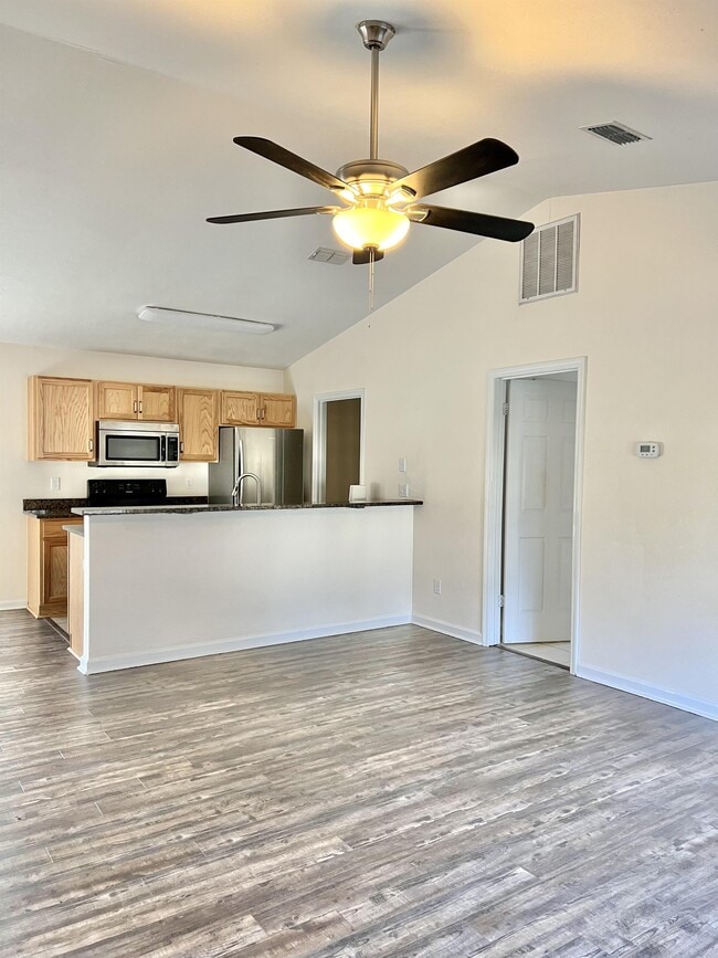 171 Dawn Lauren Ln in Tallahassee, FL - Building Photo - Building Photo