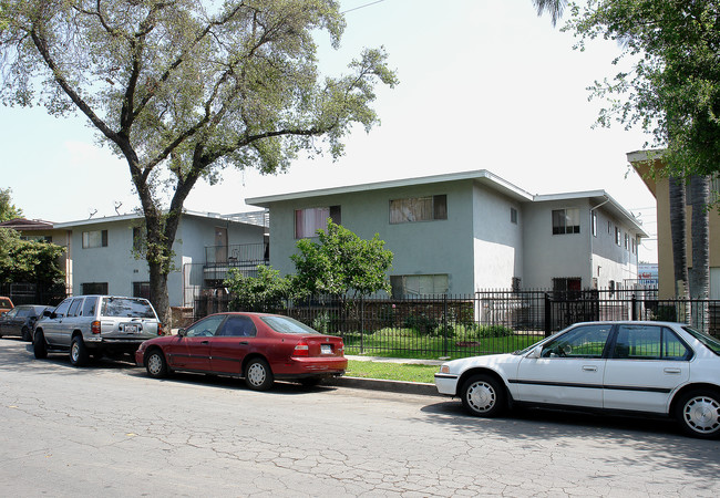 1121 S Poplar St in Santa Ana, CA - Building Photo - Building Photo