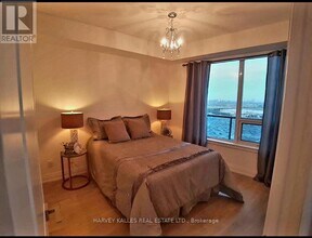 3600 Hwy 7 W in Vaughan, ON - Building Photo - Building Photo