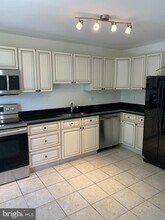 24 The Strand in Sparks Glencoe, MD - Building Photo - Building Photo