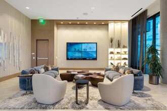 525 Olive St, Unit 1806 in San Diego, CA - Building Photo - Building Photo