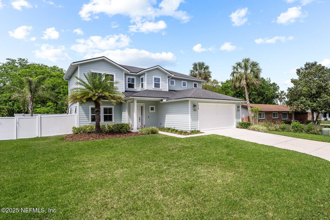 2748 Colonies Dr in Jacksonville Beach, FL - Building Photo