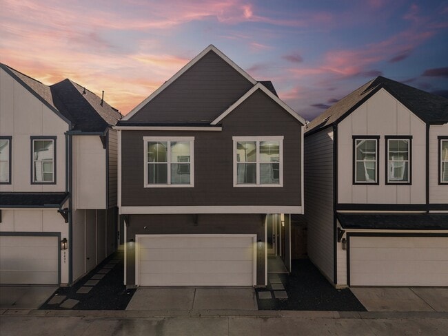 8411 Berry Brush Ln