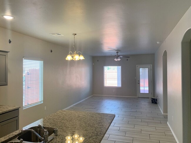 7048 Chaco St in Las Cruces, NM - Building Photo - Building Photo