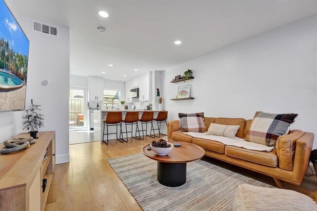 120 NE 20th Ct in Wilton Manors, FL - Building Photo - Building Photo