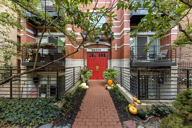 property at 4226 N Ashland Ave