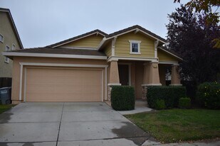 570 Barclay Way in Merced, CA - Building Photo