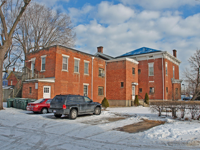 35 Linden Ave in Dayton, OH - Building Photo - Building Photo