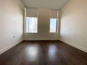 5051 Imperial St in Burnaby, BC - Building Photo - Building Photo