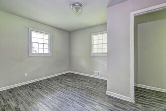 2069 Hillcrest Dr in Douglasville, GA - Building Photo - Building Photo