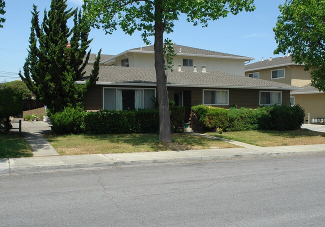 455 Firloch Ave in Sunnyvale, CA - Building Photo - Building Photo