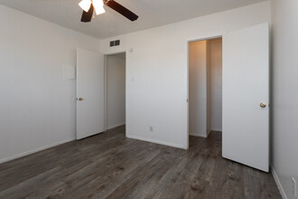 The Meadows in El Paso, TX - Building Photo - Interior Photo