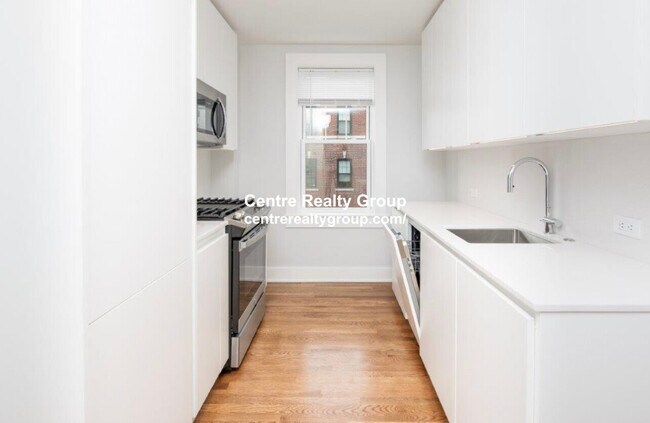 20 Forest St, Unit 2