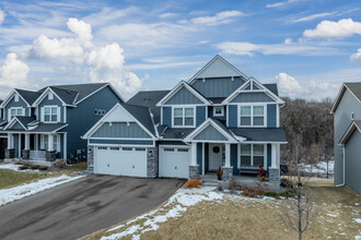 Lennar at Enclave at Settlers Ridge in Inver Grove Heights, MN - Building Photo - Building Photo