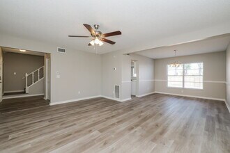 12526 Cardiff Dr in Tampa, FL - Building Photo - Building Photo