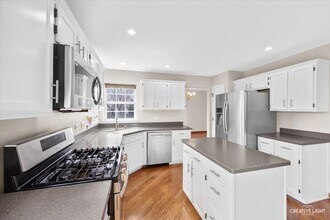 2219 Beaumont Ct in Aurora, IL - Building Photo - Building Photo