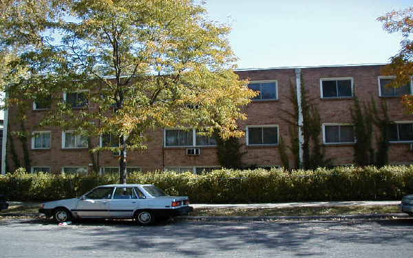 2609 16th Ave S in Minneapolis, MN - Foto de edificio - Building Photo