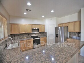 18447 W Caribbean Ln in Surprise, AZ - Building Photo - Building Photo