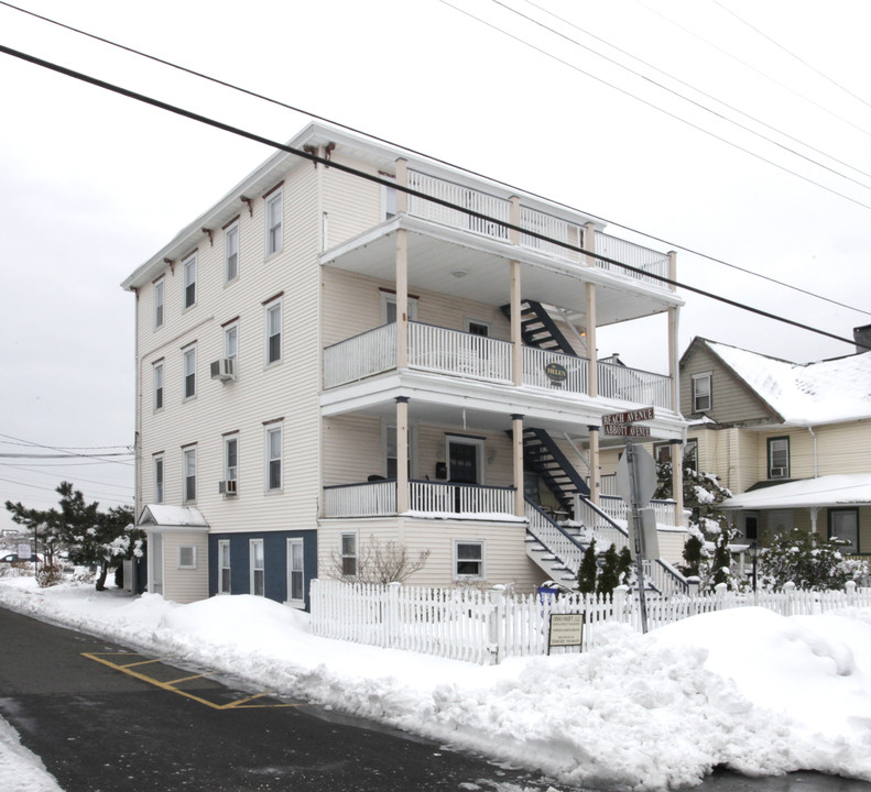 18 Abbott Ave in Ocean Grove, NJ - Foto de edificio