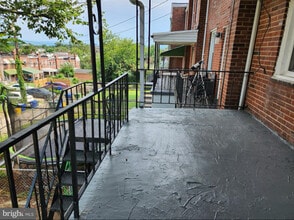 3654 Chesterfield Ave in Baltimore, MD - Foto de edificio - Building Photo
