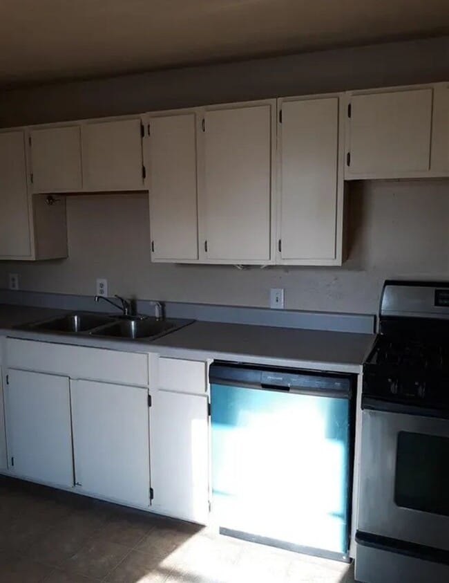 1814 SW F Ave in Lawton, OK - Building Photo - Building Photo