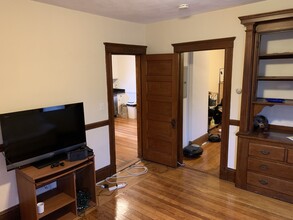258 Boston Ave, Unit 3 in Medford, MA - Building Photo - Building Photo