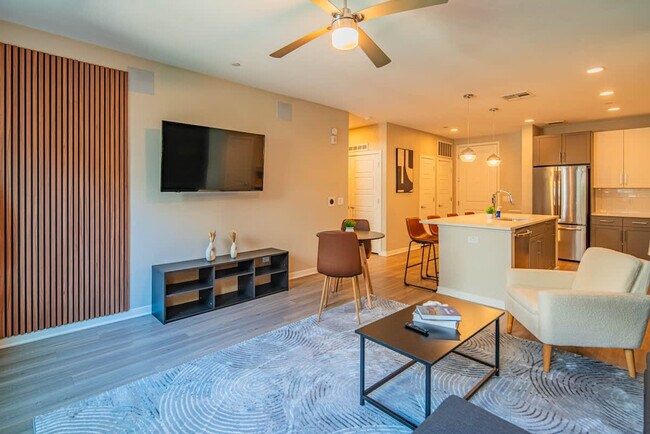 777 E Stella Ln, Unit SI ID1263052P in Phoenix, AZ - Foto de edificio - Building Photo