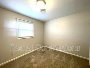 8972 IL-13 in Marion, IL - Building Photo - Building Photo