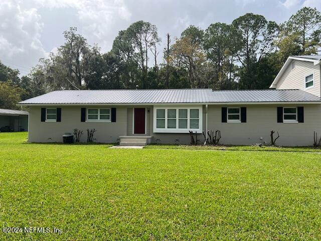 10322 State Rte 100 in Starke, FL - Building Photo