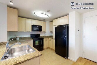 27 Barker Ave in White Plains, NY - Building Photo - Building Photo