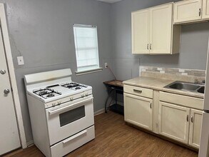 1109 45th St in Lubbock, TX - Building Photo - Building Photo