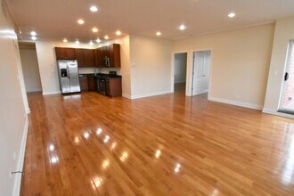 3705 N Kedzie Ave in Chicago, IL - Building Photo - Building Photo