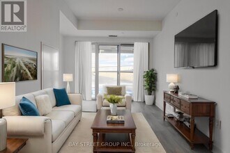 36 Zorra St in Toronto, ON - Building Photo - Building Photo