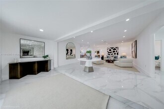 871 NE 81st St in Miami, FL - Building Photo - Building Photo