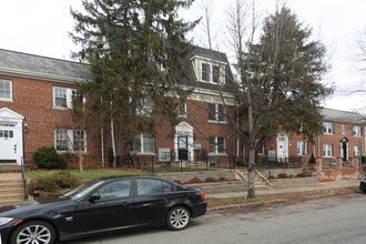 1814 C St Se in Washington, DC - Building Photo - Building Photo