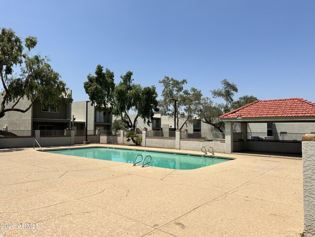 property at 2801 E Monte Cristo Ave