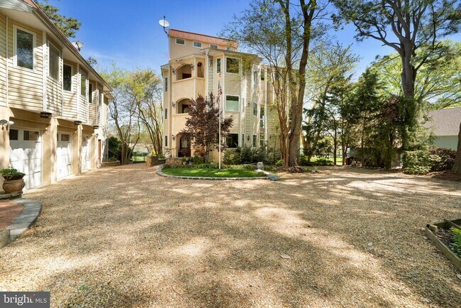 12330 Potomac View Rd in Newburg, MD - Building Photo - Building Photo