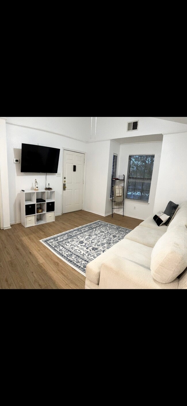 4803 Hamilton Wolfe Rd, Unit 310 in San Antonio, TX - Building Photo - Building Photo