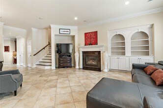 15 Crocus Petal St in The Woodlands, TX - Building Photo - Building Photo