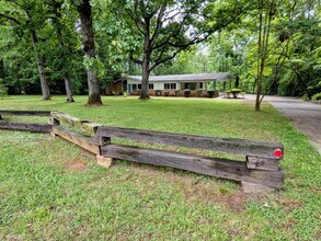 4254 Asbury Church Rd in Lincolnton, NC - Building Photo - Building Photo