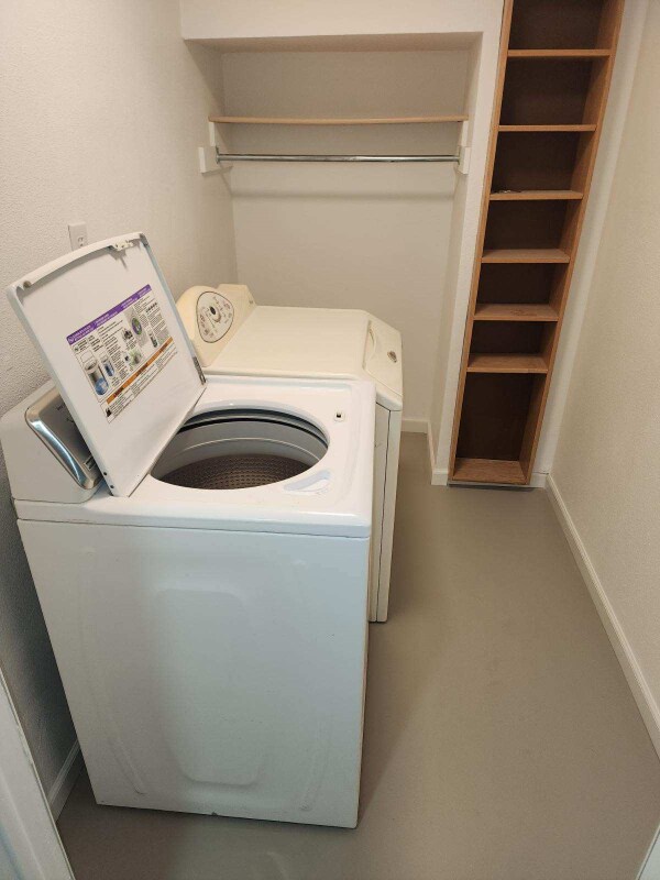 2432 Lexington Village Ln in Colorado Springs, CO - Building Photo - Building Photo