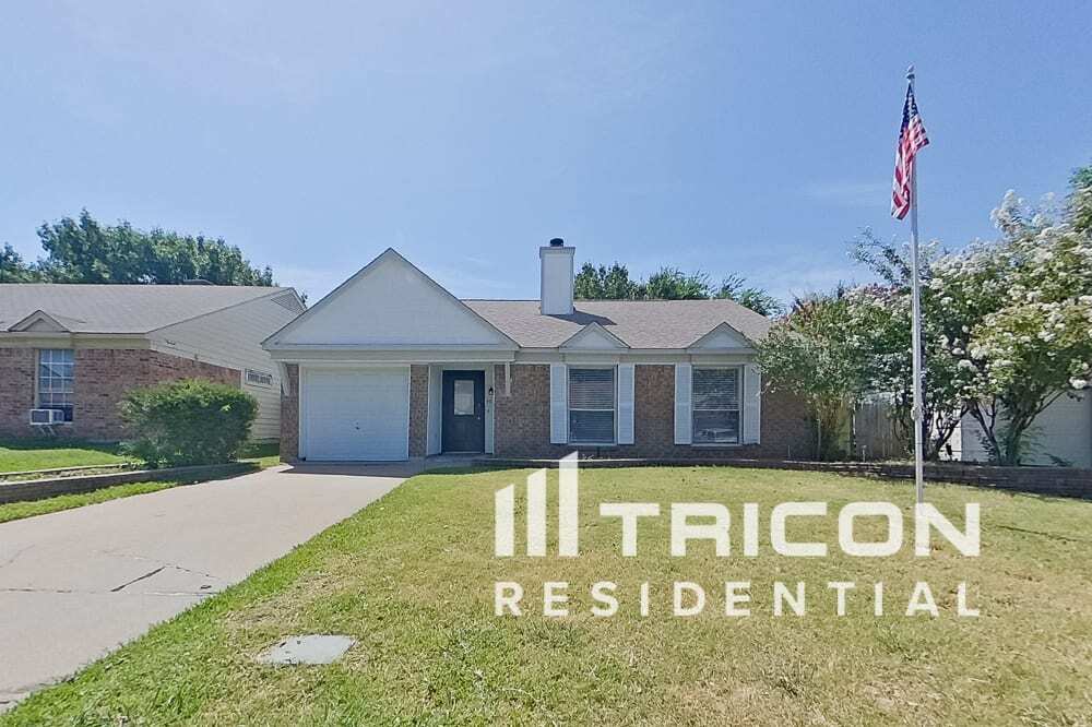 3912 River Birch Rd in Fort Worth, TX - Building Photo