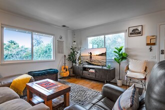 4344 Modoc Rd in Santa Barbara, CA - Building Photo - Building Photo