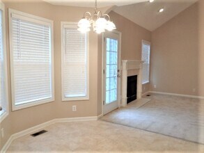 2763 Ridgepole Dr in Clarksville, TN - Building Photo - Building Photo