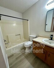 2340 N 44th St in Lincoln, NE - Building Photo - Building Photo