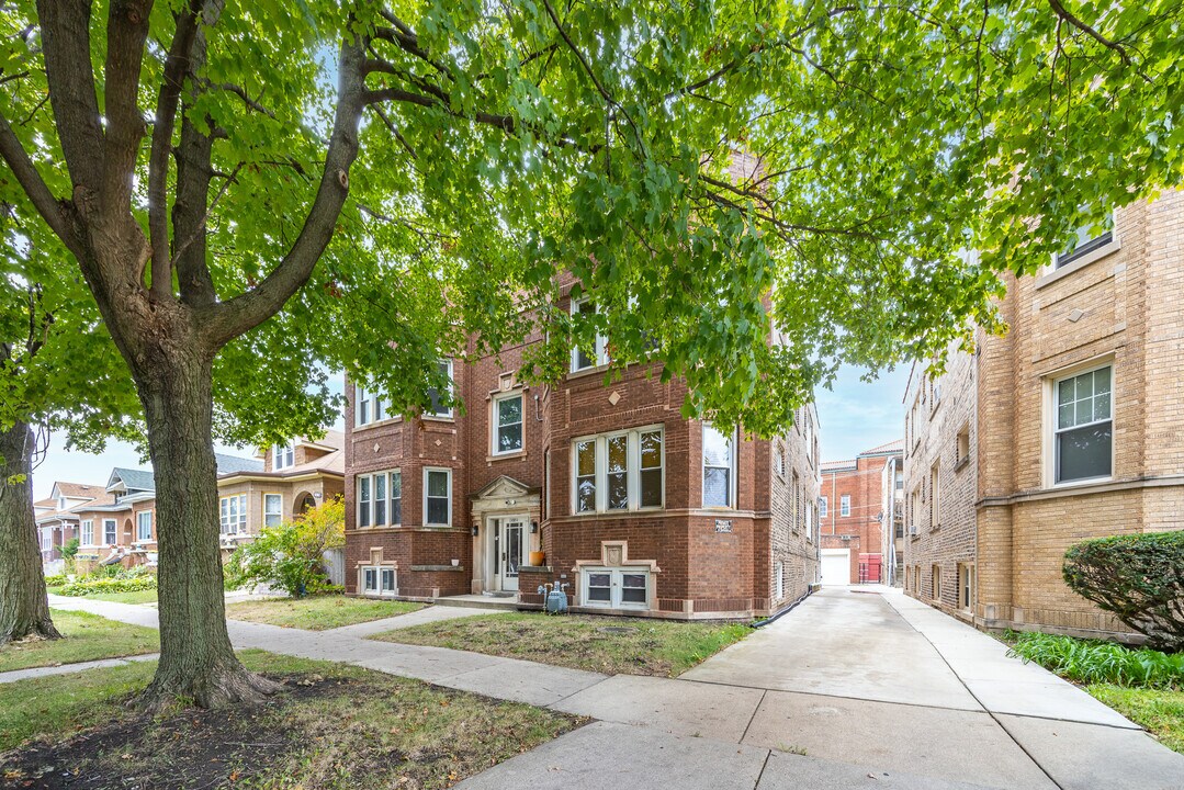 1406 S 59th Ct in Cicero, IL - Building Photo